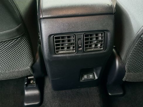 Used 2022 Toyota 4Runner TRD Off-Road AWD/4WD image 28