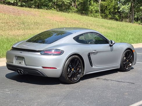 Certified 2024 Porsche 718 Cayman RWD image 24