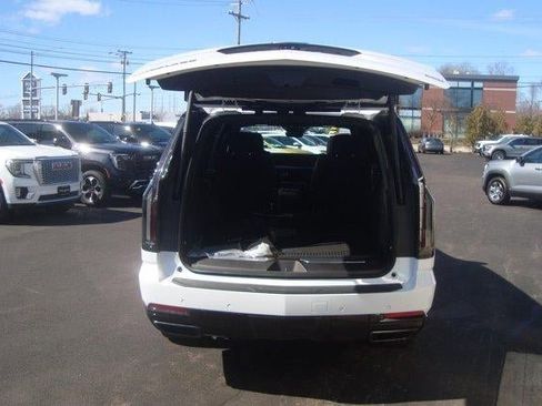 New 2026 Cadillac Escalade ESV Sport w/ Touring Package image 7