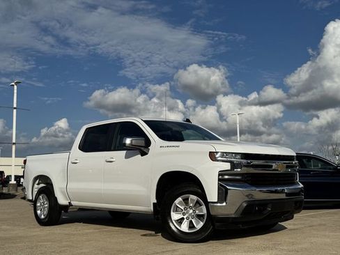 Used 2019 Chevrolet Silverado 1500 LT w/ All-Star Edition image 2