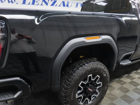 Used 2025 GMC Sierra 2500 AT4X image 38