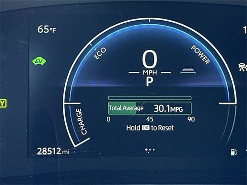 Used 2025 Toyota Camry SE image 16