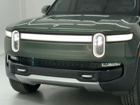 Used 2024 Rivian R1S Adventure AWD/4WD image 41