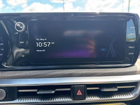 Used 2023 Kia K5 EX w/ EX Premium Package FWD image 16