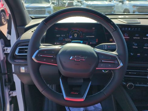 New 2026 Chevrolet Traverse Z71 w/ Enhanced Driving Package image 11