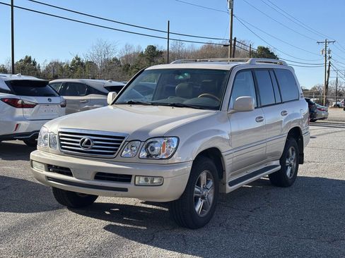 Used 2006 Lexus LX 470 4WD image 3