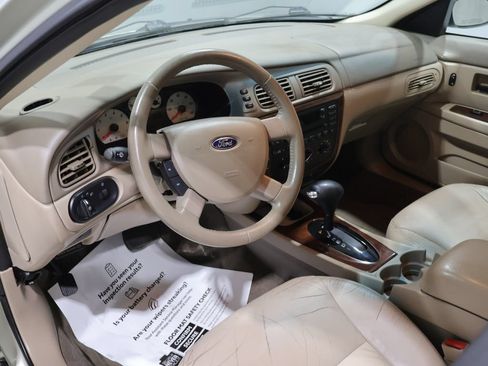 Used 2006 Ford Taurus SEL FWD image 16