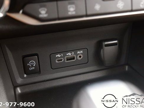 New 2025 Nissan Sentra SV w/ SV Premium Package FWD image 20