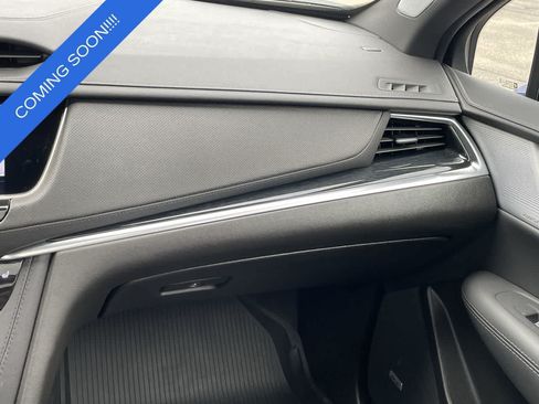 Used 2025 Cadillac XT5 Premium Luxury w/ LPO, Floor Liner Package AWD/4WD image 16