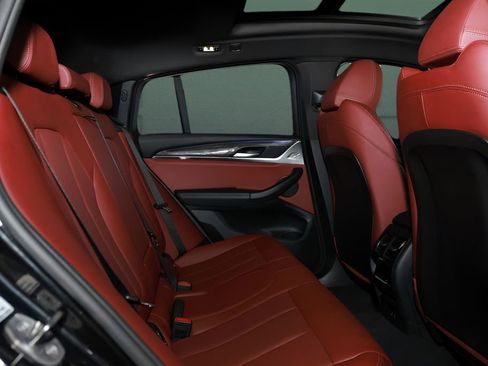 Used 2023 BMW X4 xDrive30i image 15