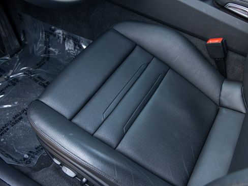 Certified 2023 Porsche Panamera Platinum Edition image 27