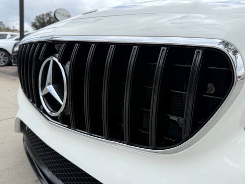Used 2018 Mercedes-Benz E 300 image 17