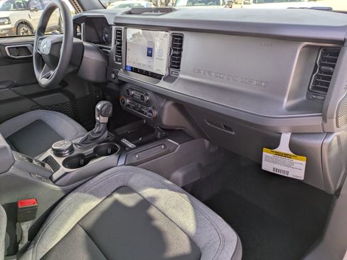New 2025 Ford Bronco 4-Door AWD/4WD image 47