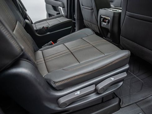 New 2026 Chevrolet Suburban High Country AWD/4WD image 36