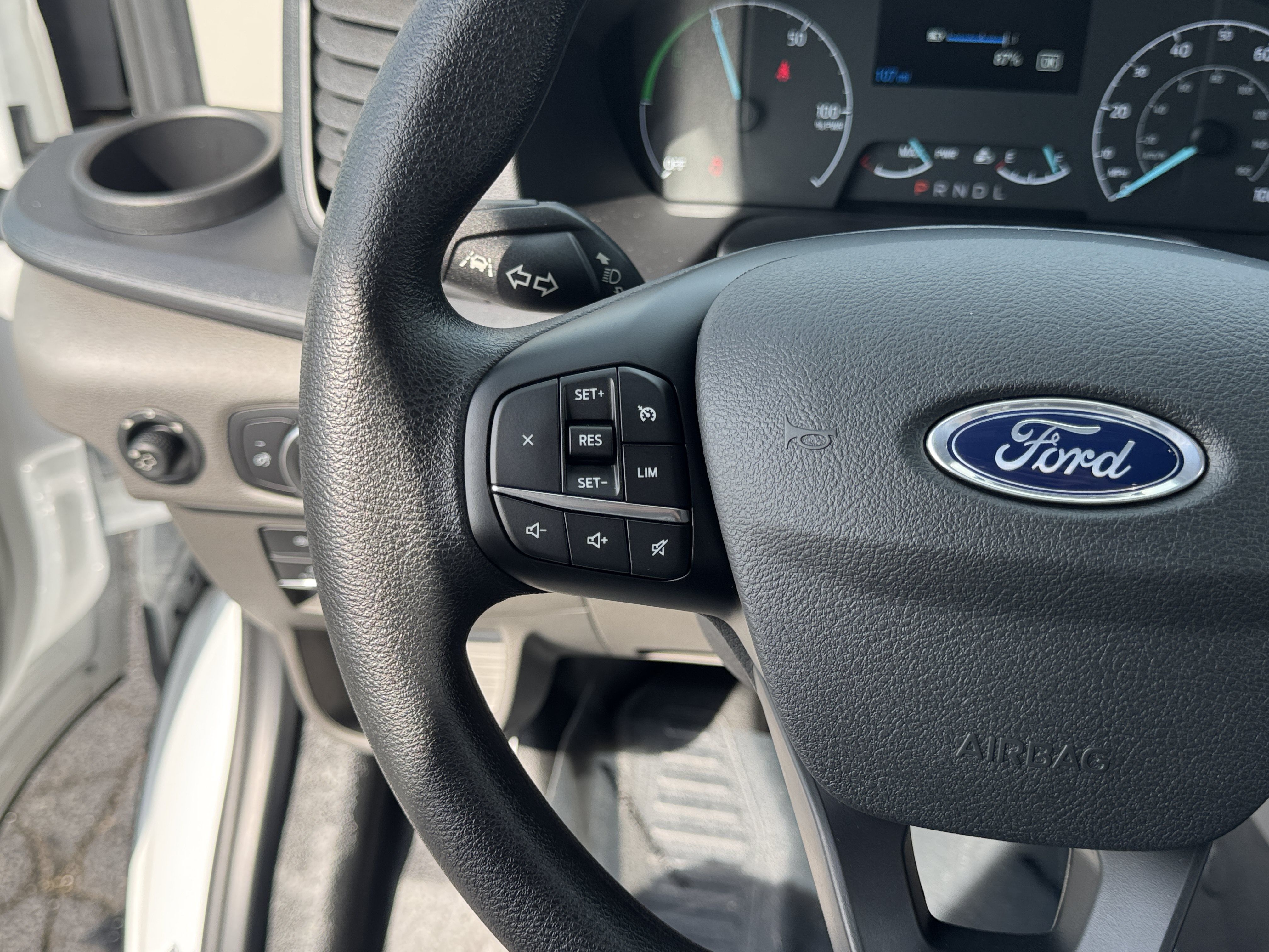 Used 2024 Ford E-Transit Low Roof RWD image 18
