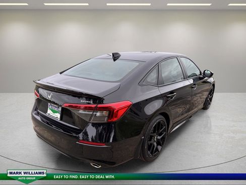 Used 2022 Honda Civic Sport image 4