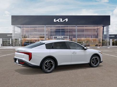 New 2025 Kia K4 EX FWD image 6