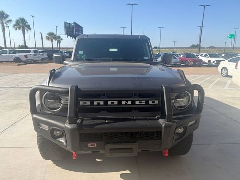 Used 2023 Ford Bronco Big Bend w/ Sasquatch Package AWD/4WD image 2