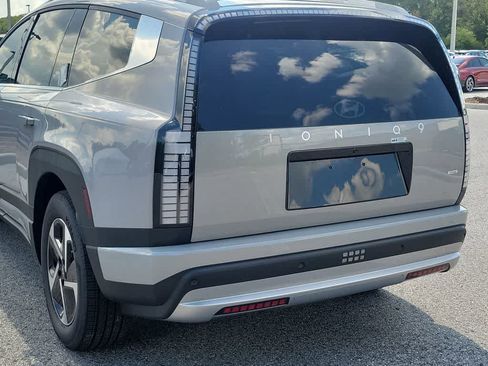 New 2026 Hyundai Ioniq 9 SE image 6