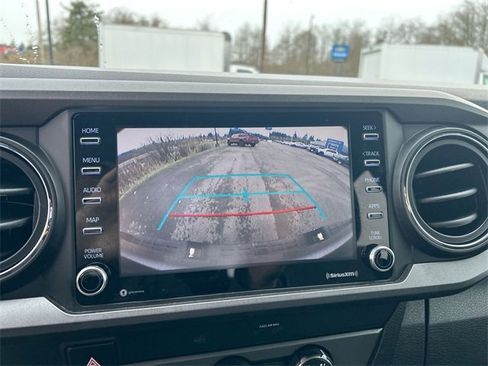 Used 2020 Toyota Tacoma TRD Off-Road image 14