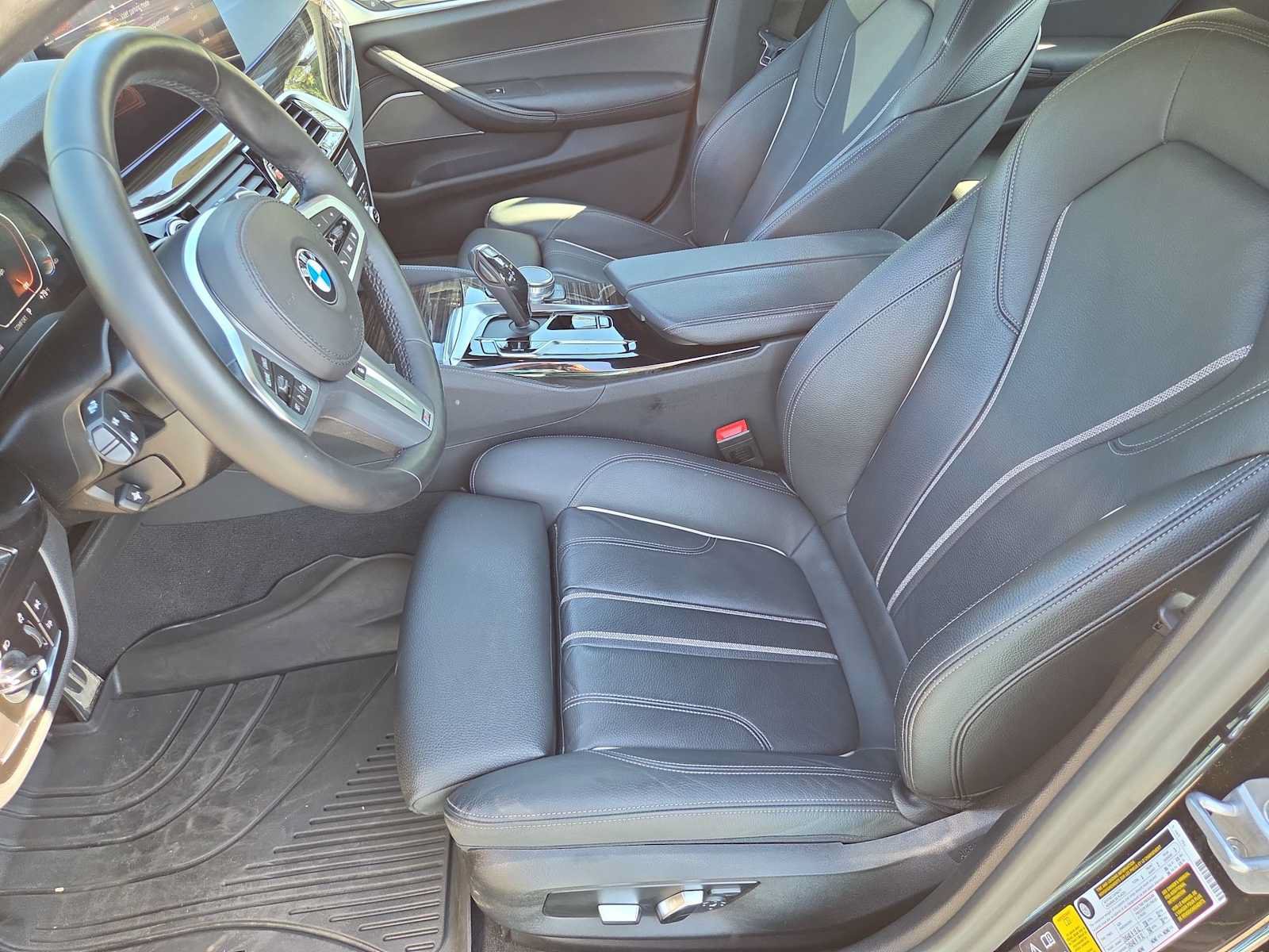 Used 2023 BMW 540i xDrive w/ Dynamic Handling Package AWD/4WD image 16
