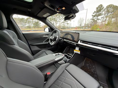 New 2026 BMW X2 xDrive28i w/ Technology Package AWD/4WD image 19