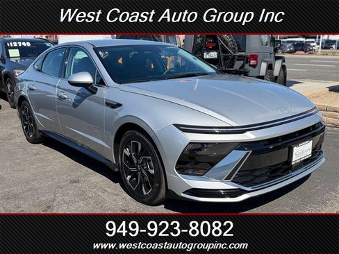 Used 2025 Hyundai Sonata SEL FWD image 2