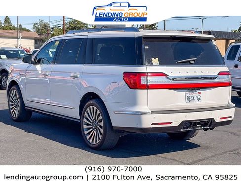 Used 2018 Lincoln Navigator L Reserve w/ Technology Package AWD/4WD image 2