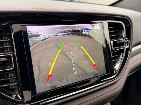 Used 2023 Dodge Durango GT image 26