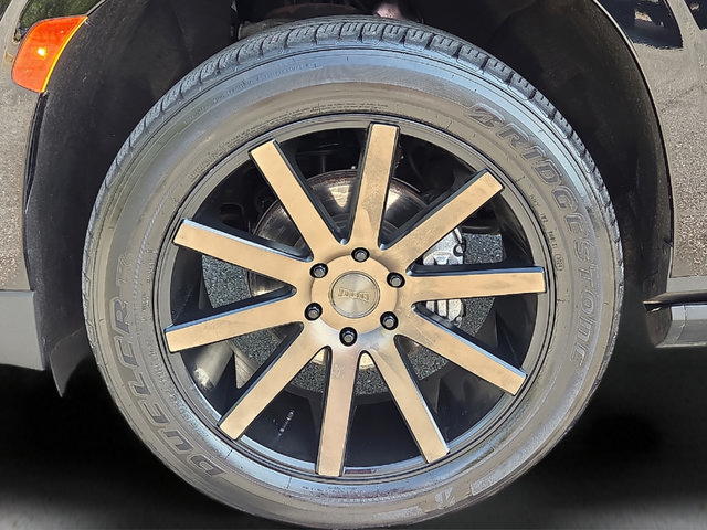 Used 2021 Chevrolet Tahoe High Country AWD/4WD image 9