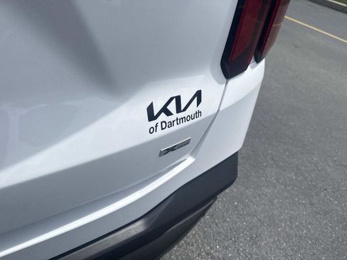 Used 2025 Kia Sorento SX AWD/4WD image 6