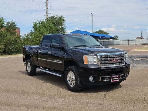 Used 2011 GMC Sierra 2500 Denali AWD/4WD image 3