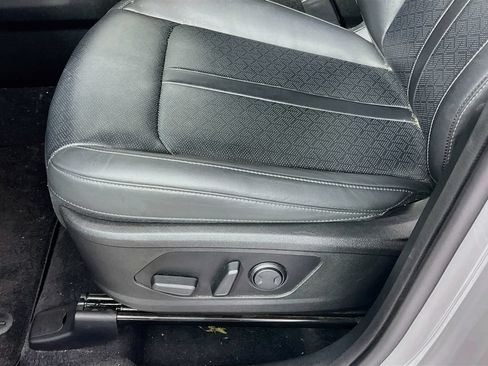 Certified 2022 Kia Sorento EX w/ Panoramic Sunroof Package FWD image 12