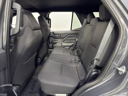 Used 2025 Toyota 4Runner SR5 image 41