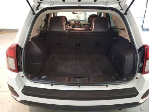 Used 2017 Jeep Compass Sport FWD image 6