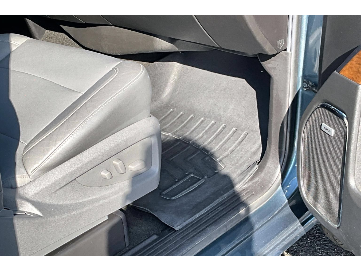 Used 2014 Chevrolet Silverado 1500 LTZ w/ LTZ Plus Package AWD/4WD image 42