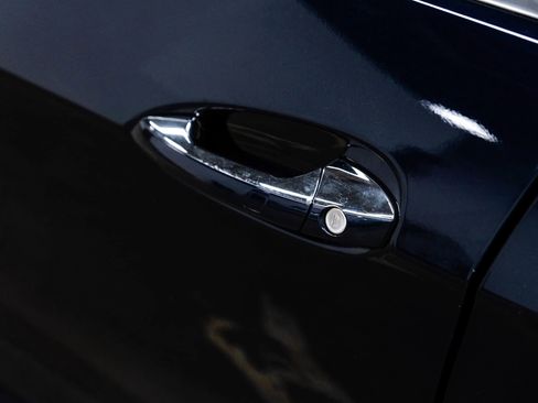 Used 2014 Mercedes-Benz E 350 4MATIC Sedan image 39