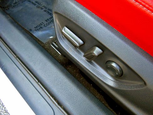 Used 2022 Toyota Camry XSE w/ Carpet Mat Package (TMS) image 17