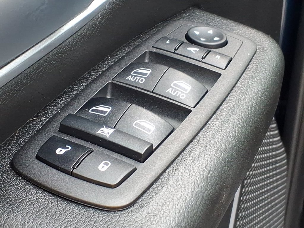 Certified 2023 RAM 1500 Big Horn AWD/4WD image 13