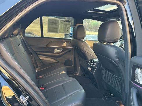 Used 2023 Mercedes-Benz GLE 450 4MATIC image 11