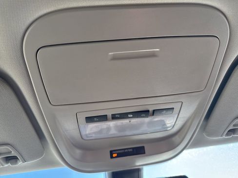 Certified 2017 GMC Canyon SLE w/ SLE Convenience Package image 41