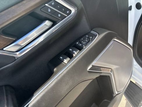 Certified 2024 Chevrolet Silverado 3500 High Country w/ Technology Package AWD/4WD image 11