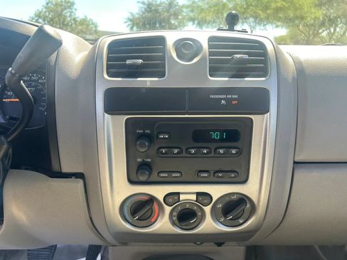 Used 2007 Chevrolet Colorado W/T RWD image 12