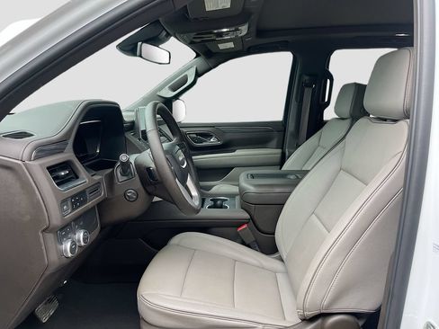 Used 2024 GMC Yukon XL SLT w/ SLT Premium Package AWD/4WD image 22