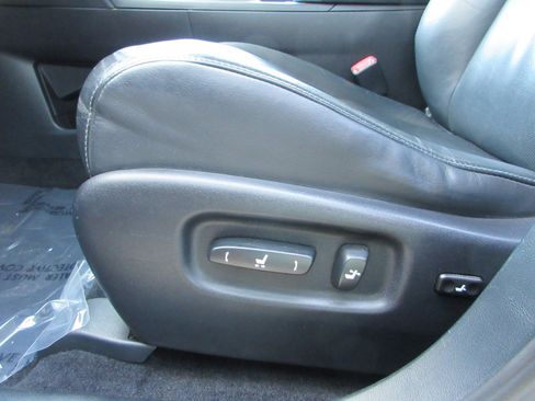 Used 2014 Lexus RX 450h AWD image 32