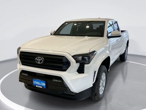 Used 2026 Toyota Tacoma SR5 image 1