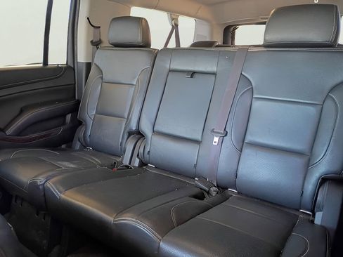 Used 2016 GMC Yukon XL SLE w/ Convenience Package image 17