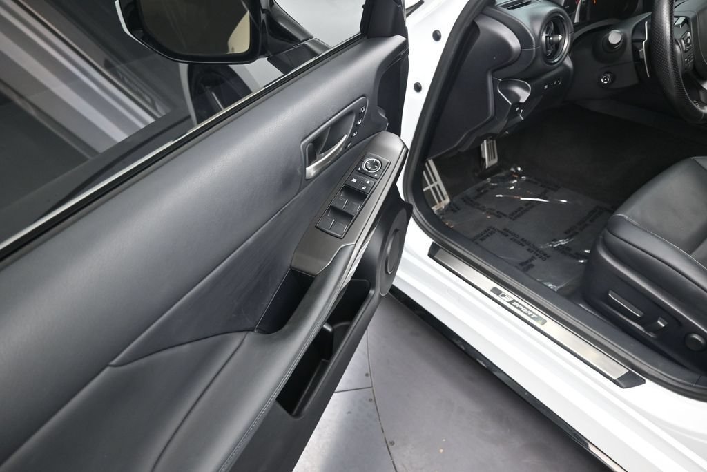 Used 2023 Lexus IS 350 F Sport w/ Navigation Package RWD image 10
