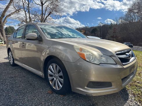 Used 2010 Subaru Legacy 3.6R Premium image 2