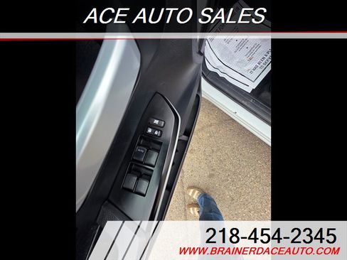 Used 2018 Toyota Tundra SR5 w/ TRD Off Road Package image 11